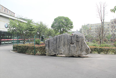 重庆经济建设职业技术学校校区环境